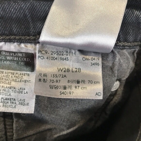 Levi's 501 Women's Black Distressed Jeans Size 28x28 Button Fly High Rise Denim - Picture 10 of 10